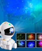 Cosmic Explorer: Astronaut Star Projector and Galaxy LED Lamp 👨‍🚀 Stars White - IHavePaws