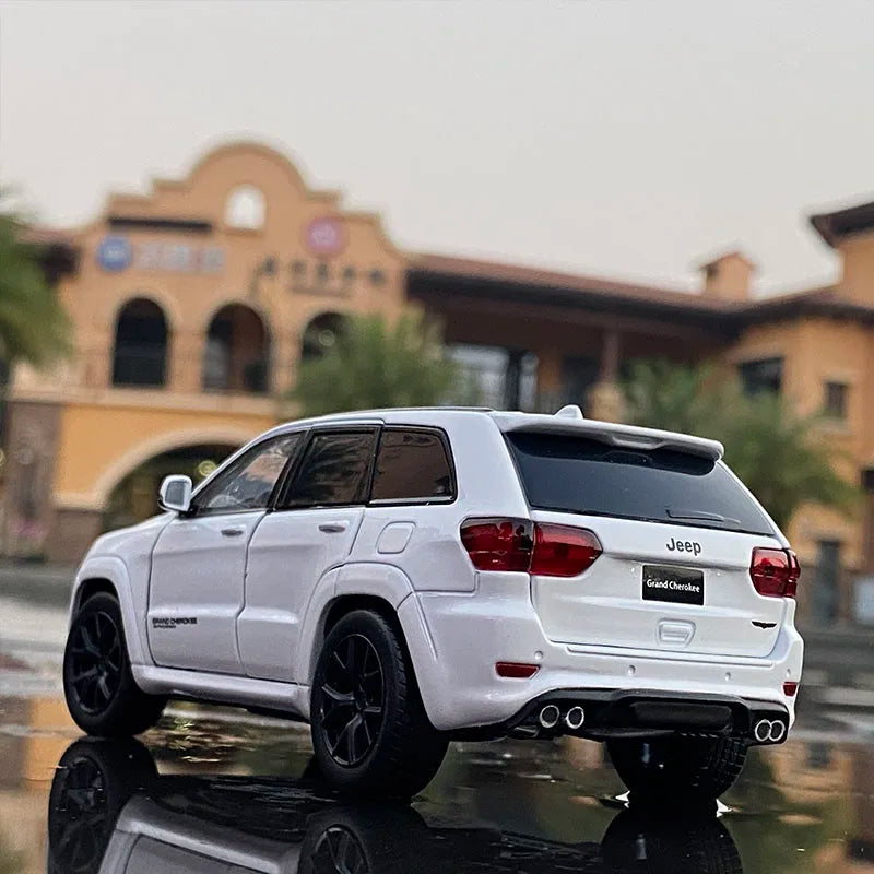 1:32 Jeep Grand Cherokee Alloy Car Model Diecasts & Toy Off-road Vehicles Metal Car Model Simulation Sound and Light Kids Gifts - IHavePaws
