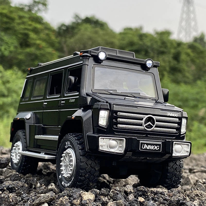 1:28 Unimog U5000 Alloy Car Model Diecast & Toy Metal Off-road Vehicle Car Model Simulation - IHavePaws