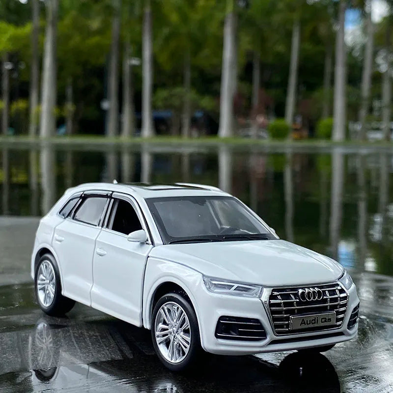 1:32 AUDI Q5 SUV Alloy Car Model Diecast & Toy Vehicles Metal Toy Car Model High Simulation Sound Light Collection - IHavePaws