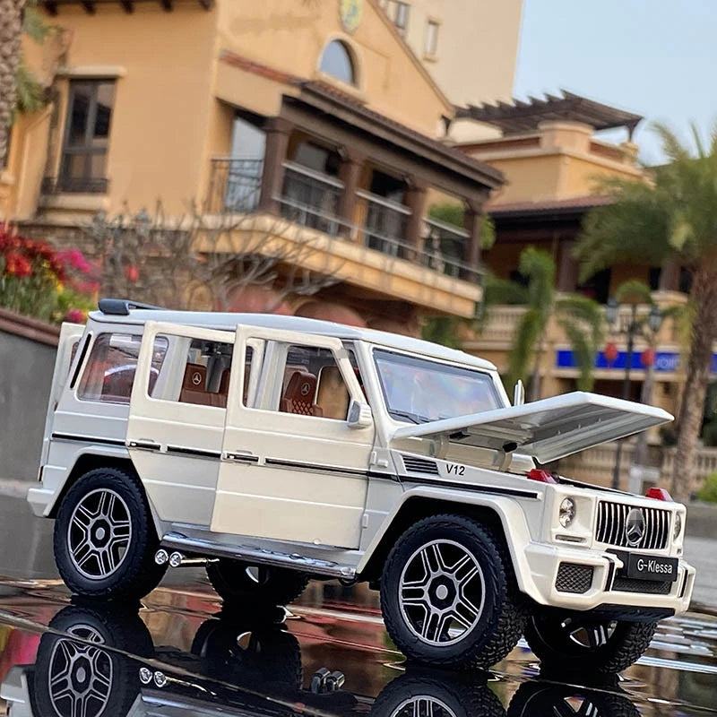 1/24 G63 G65 SUV Alloy Car Model Diecasts Metal Toy Off-road Vehicles Car Model Simulation Sound and Light Collection Kids Gifts - IHavePaws