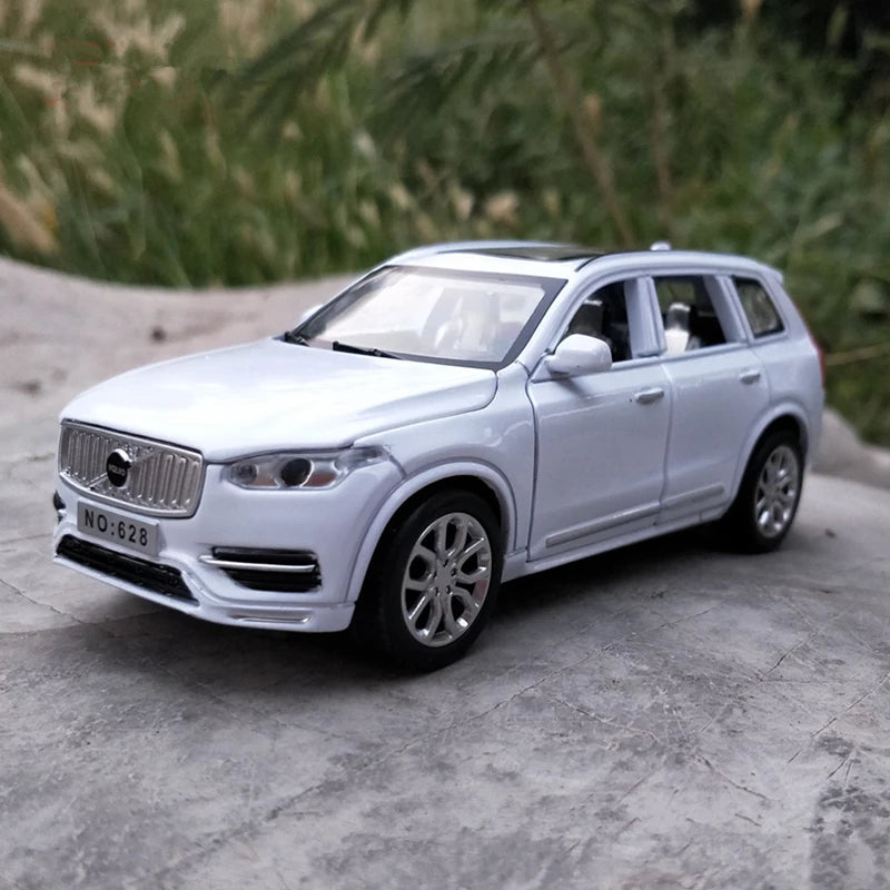 1:32 VOLVOs XC90 SUV Alloy Car Diecasts & Toy Vehicles Toy Car Metal Collection Model car Model High Simulation Toys For Kids White - IHavePaws