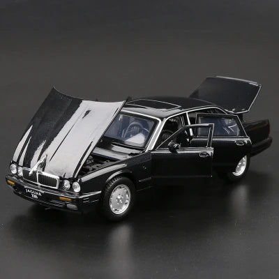 1:32 XJ6 Classic Car Alloy Car Model Diecasts & Toy Vehicles Metal Toy Car Model High Simulation Collection Kids Toy Gift Black - IHavePaws