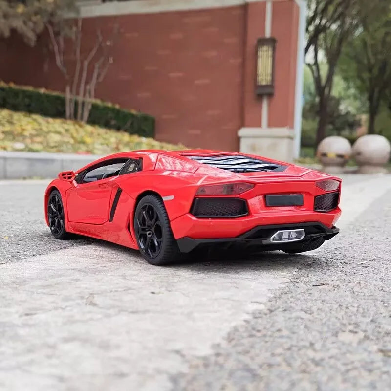 1:18 Aventador LP740 Alloy Sports Car Model Diecast Metal Racing Car Vehicles Model High Simulation Collection Children Toy Gift