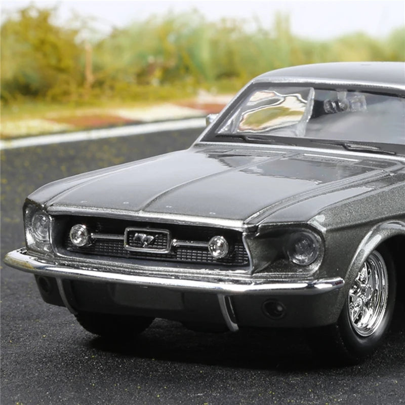 Maisto 1:24 1967 Ford Mustang GT Alloy Sports Car Model Simulation Diecasts Metal Racing Car Model Collection Childrens Toy Gift - IHavePaws
