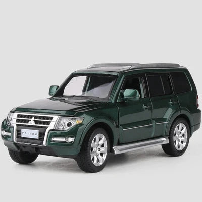 1:32 Mitsubishis PAJERO SUV Alloy Car Model Diecast & Toy Vehicle Metal Car Model Collection Sound and Light Simulation Kid Gift Green - IHavePaws