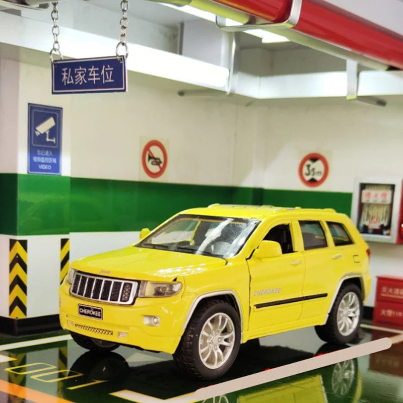 1:32 Grand Cherokee Compass Alloy Off-road Vehicles Car Model Diecast Metal Car Model Simulation Sound Light Childrens Toys Gift Green - IHavePaws