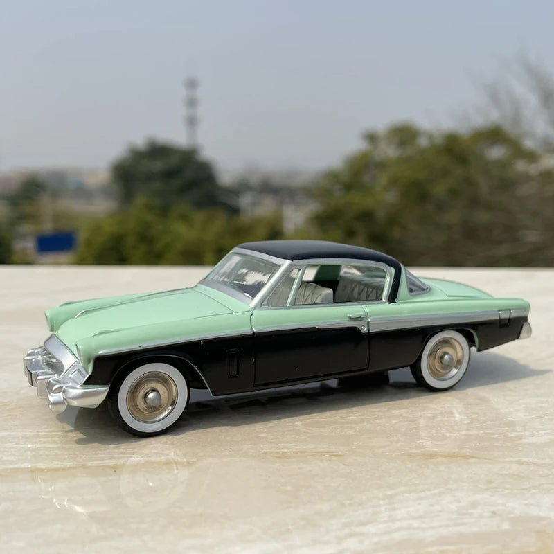 1/43 Alloy High Simulation Classic Old Car Model Diecasts Metal Vehicles Retro Vintage Car Model Collection Childrens Toys Gifts Green - IHavePaws