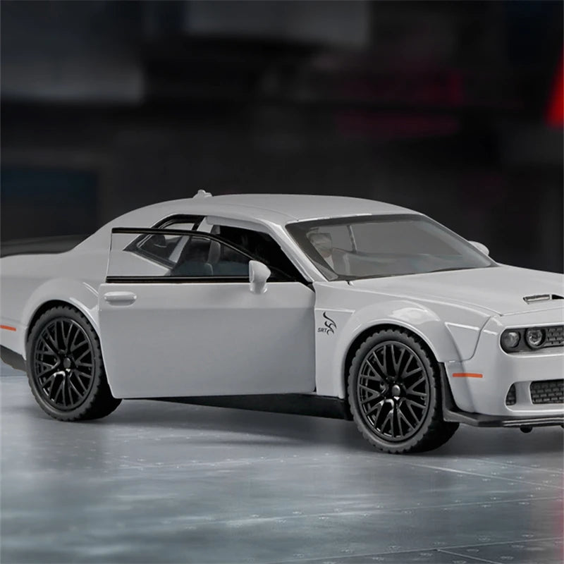 1:32 Dodge Challenger SRT Alloy Musle Car Model Diecasts Metal Sports Car Model Simulation Sound Light Collection Kids Toys Gift - IHavePaws