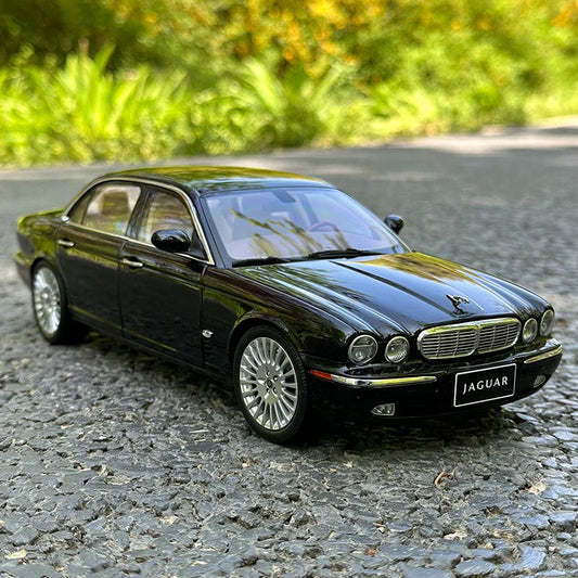 Almost Real AR 1/18 Jaguar XJ6 X350 Car models give gifts to friends Adult toys Birthday gifts to friends Company show metal Black - IHavePaws