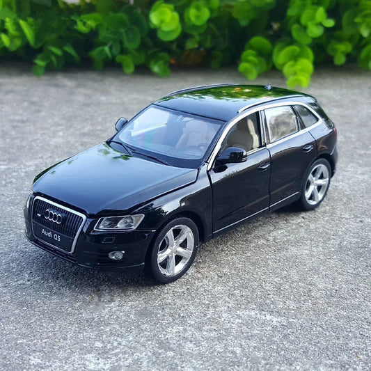 1/32 Audi Q5 SUV Alloy Car Model Diecasts Metal Toy Vehicles Car Model Simulation Sound and Light Collection Childrens Toys Gift Black - IHavePaws