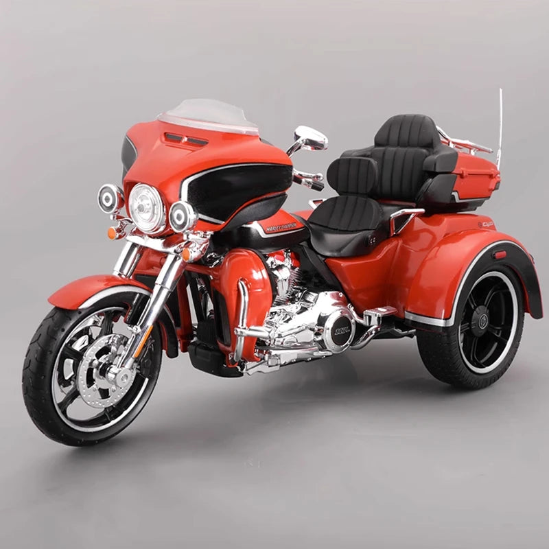 Maisto 1:12 Harley Davidson 2021 CVO Tri Glide Alloy Classic Motorcycle Model Diecast - IHavePaws