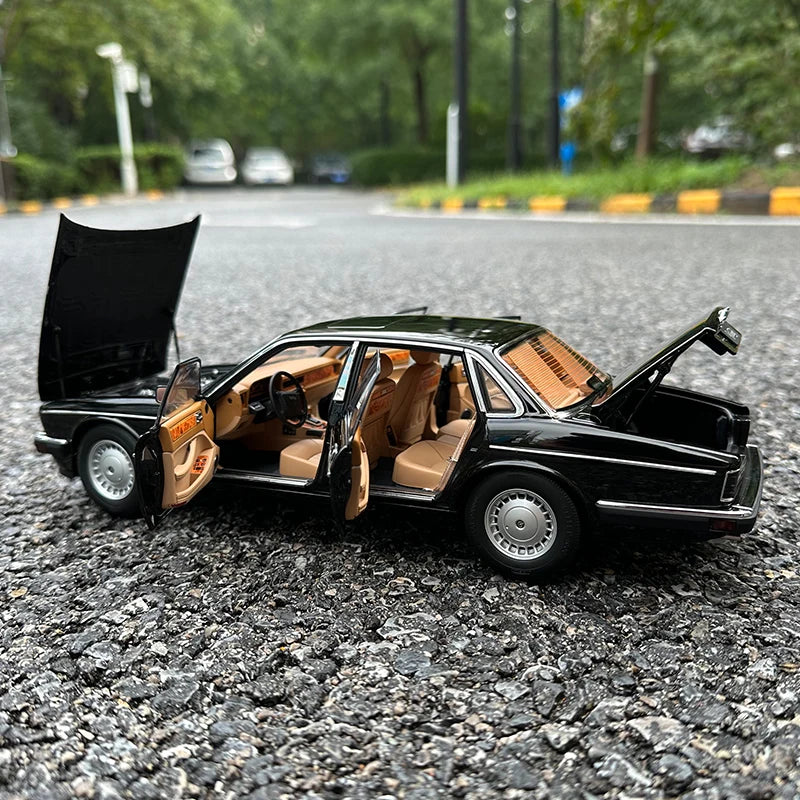 Almost Real AR 1/18 Jaguar XJ6 Daimler XJ40 car model Alloy Collection Display gifts for friends and relatives - IHavePaws