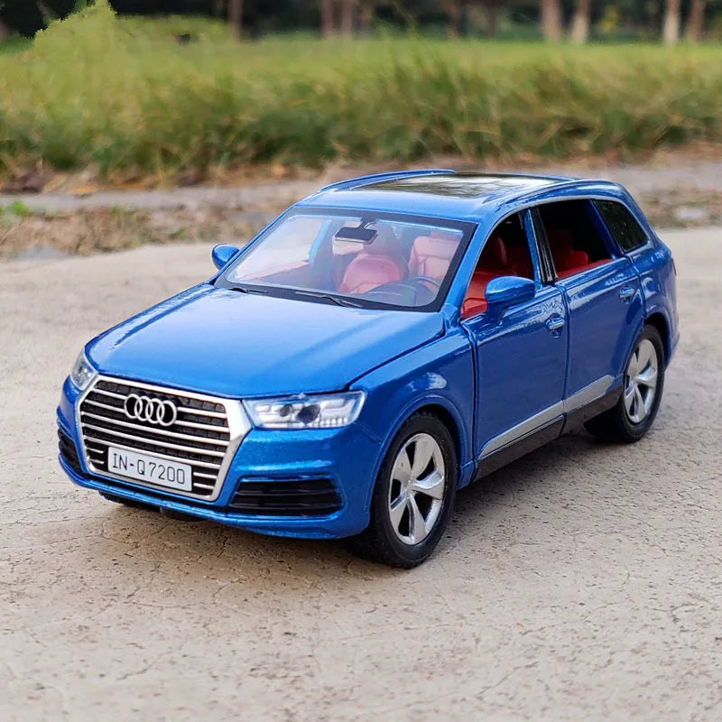 1/32 Audi Q7 SUV Alloy Car Model Diecast Metal Toy Vehicles Car Model High Simulation Sound and Light Collection Childrens Gifts Blue - IHavePaws