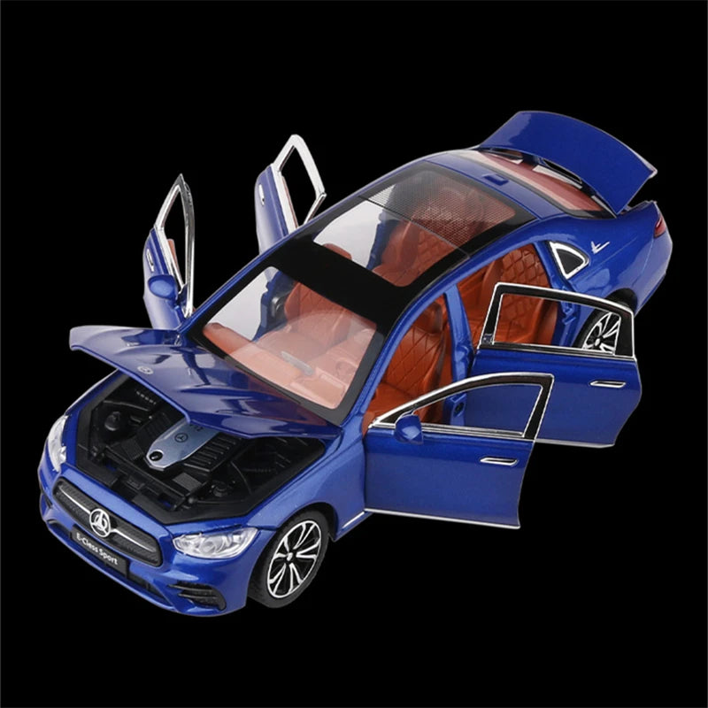 1:24 E-Class E300 L Alloy Car Model Diecasts Metal Toy Vehicles Car Model Simulation Sound and Light Collection Childrens Gifts