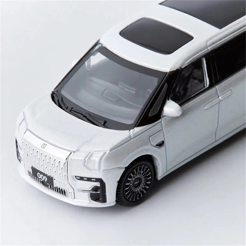 1:64 ZEEKR 009 MPV Alloy Car Model High Simulation Diecast Metal Miniature Scale Vehicles Car Model Collection Children Toy Gift - IHavePaws