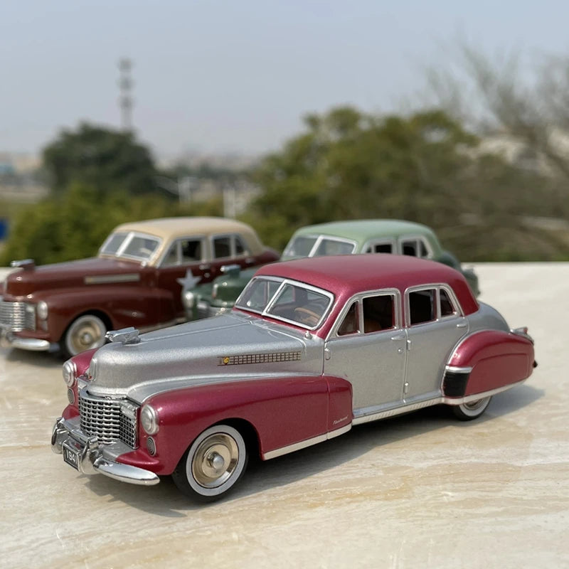 1/43 Alloy Classic Old Car Model Diecasts Metal Vehicles Retro Vintage Car Model Collection High Simulation Childrens Toys Gifts Brown - IHavePaws