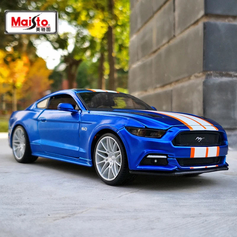Maisto 1:24 2015 Ford Mustang GT Modified Version Alloy Car Model Diecast Metal Toy Vehicles Car Model Simulation Childrens Gift