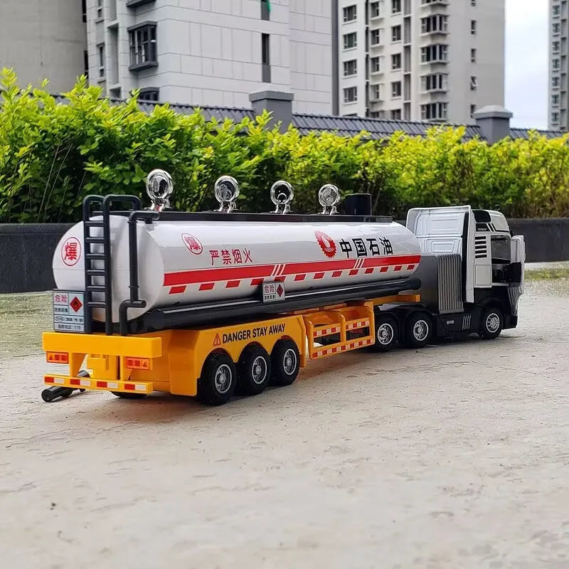 1/50 Alloy Oil Tank Truck Model Diecast Simulation Metal Gasoline Petroleum Transport Vehicle Car Model Sound and Light Kids Toy