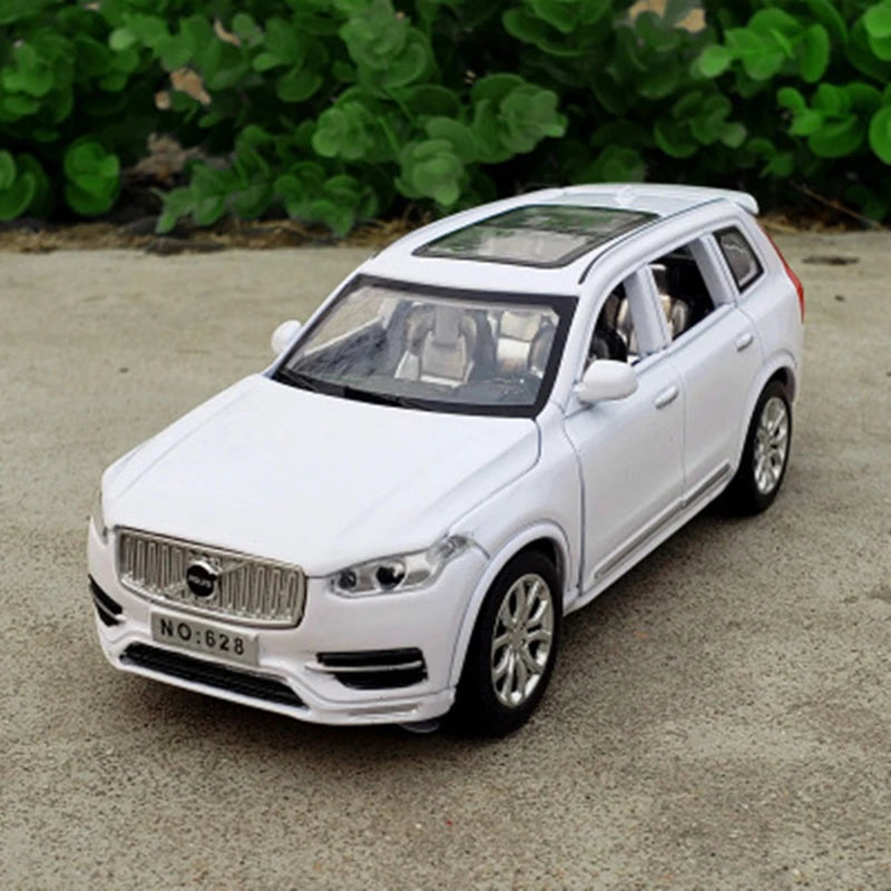 1:32 VOLVOs XC60 SUV Alloy Car Model Diecast & Toy Metal Vehicles Car Model Simulation Sound Light Collection Childrens Toy Gift XC90 White - IHavePaws