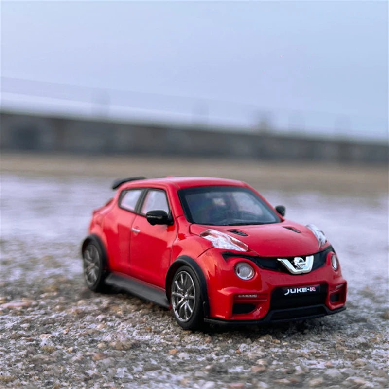 1/64 Nissan JUKE R SUV Alloy Car Model Diecast Metal Toy Mini Car Vehicles Model Simulation Collection Childrens Gift Decoration Red - IHavePaws