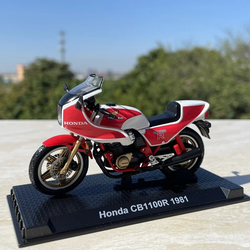 1:24 HONDA CB1100R 1981 Alloy Sports Motorcycle Model Diecasts Metal Toy Track Racing Motorcycle Model Simulation Childrens Gift