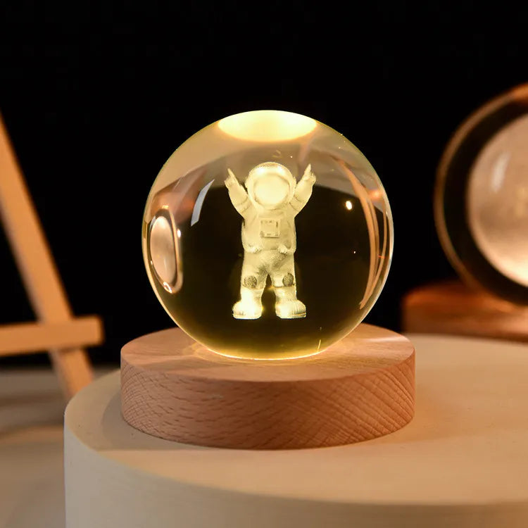 3D Crystal ball Planet Night Light Astronaut - IHavePaws