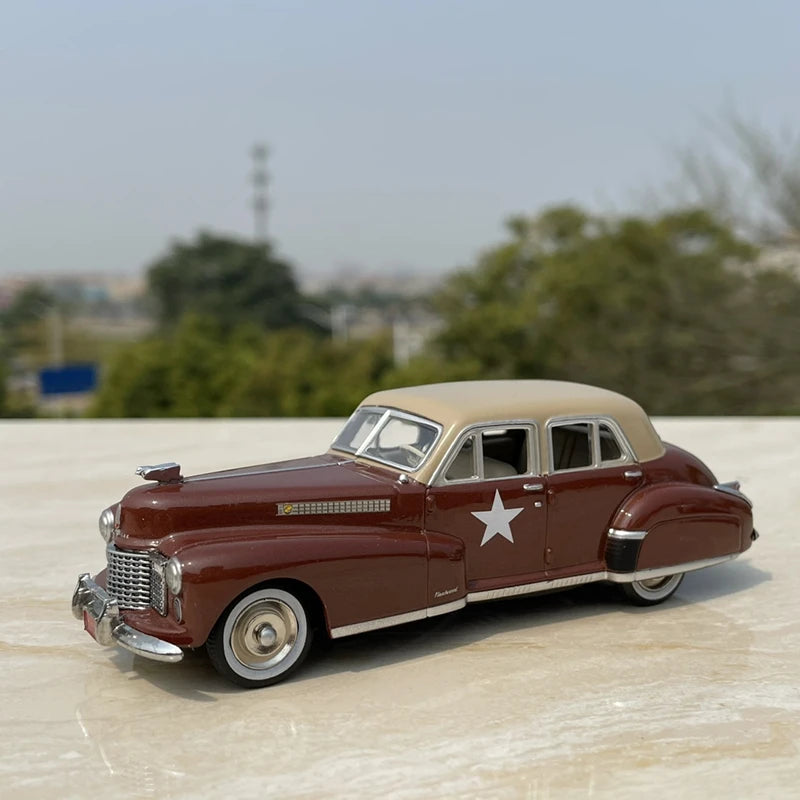 1/43 Alloy Classic Old Car Model Diecasts Metal Vehicles Retro Vintage Car Model Collection High Simulation Childrens Toys Gifts Red - IHavePaws