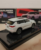 1/64 Mitsubishis Outlander SUV Alloy Car Model Diecasts Metal Toy Vehicles Car Model Simulation Miniature Scale Childrens Gifts