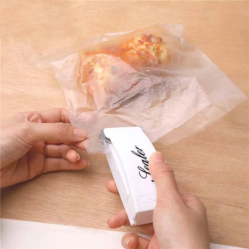 Heat Bag Sealer - Your Compact Solution for Fresh and Sealed Food Storage - IHavePaws
