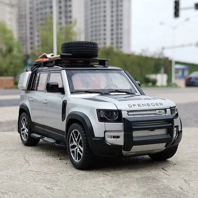1/24 Range Rover Defender Alloy Car Model Diecast Metal Toy Off-road Vehicles Model Simulation Sound Light Collection Kids Gifts Silvery - IHavePaws