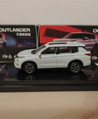 1/64 Mitsubishis Outlander SUV Alloy Car Model Diecasts Metal Toy Vehicles Car Model Simulation Miniature Scale Childrens Gifts