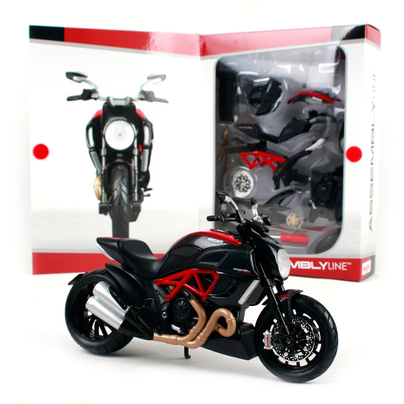 Maisto Assembly Version 1:12 Ducati Diavel Carbon Alloy Motorcycle Model Diecast Metal Motorcycle Model Collection Kids Toy Gift - IHavePaws