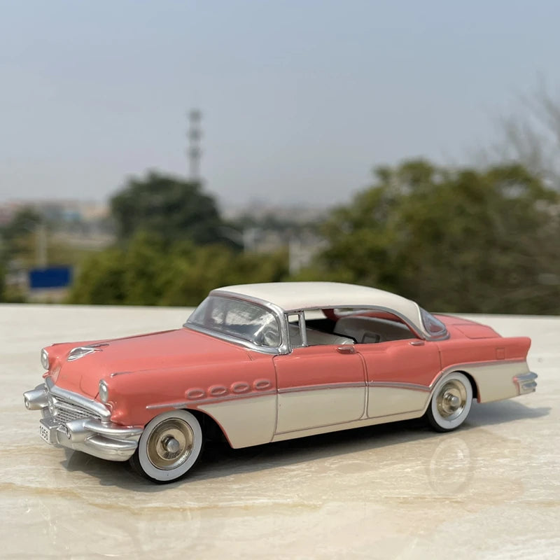 1/43 Classical Old Car Alloy Car Model Diecasts Metal Vehicles Retro Vintage Car Model Collection Simulation Childrens Toys Gift Pink - IHavePaws