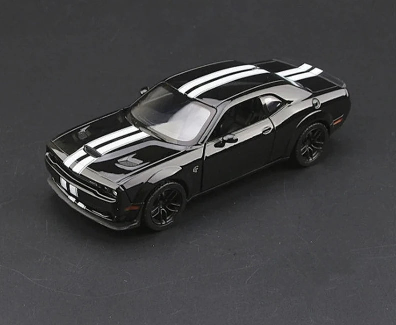1/24 DODGE Challenger Hellcat SRT Alloy Sports Car Model Diecasts Metal Simulation Race Car Model Collection Childrens Toys Gift - IHavePaws