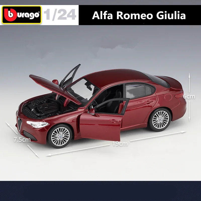 Bburago 1:24 Alfa Romeo Giulia Alloy Car Model Diecast Metal Vehicles Car Model Simulation Collection Boy Toy For Childrens Gift