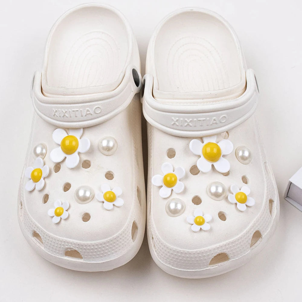 Shoes Charms for Crocs Ready To Put on White Daisy Sunflower Combination Suit Shoe Buckle Girlish Hole Shoes Accessories - IHavePaws